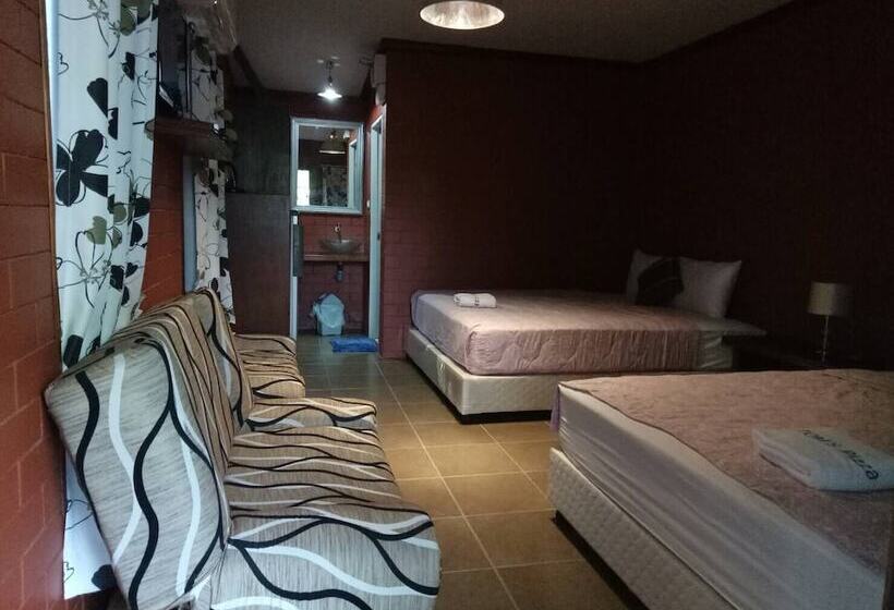 جناح عائلي, Tompizza Resort