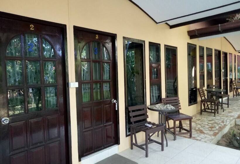 جناح عائلي, Tompizza Resort