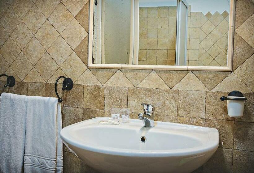 חדר סטנדרט לארבעה, Bed And Breakfast Ichnos