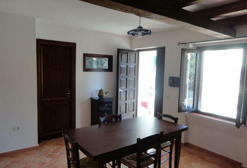 חדר סטנדרט, Bed And Breakfast Ichnos