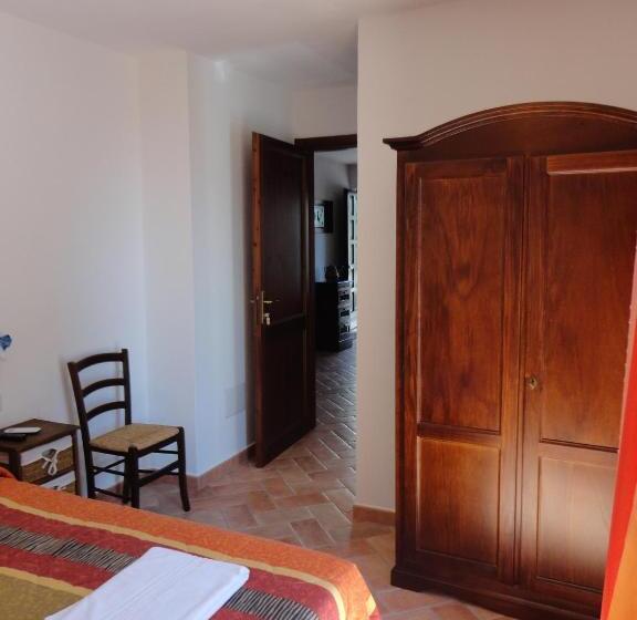 חדר סטנדרט, Bed And Breakfast Ichnos