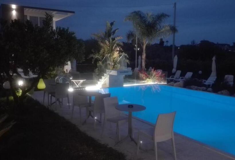 اتاق استاندارد, Saija Resort