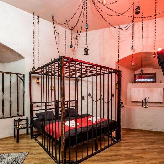 جناح دوبلكس, Grand Vígľaš