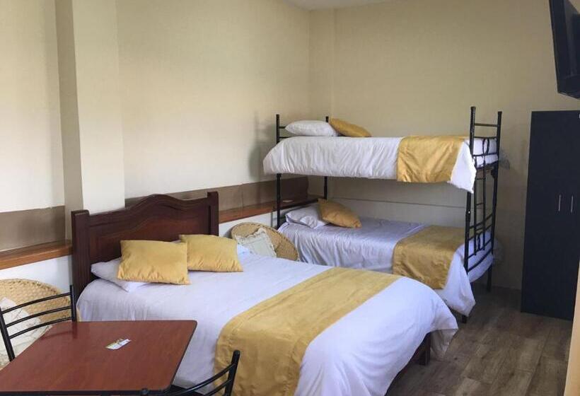 패밀리 룸 가든 전망, Tababela Airport B&b