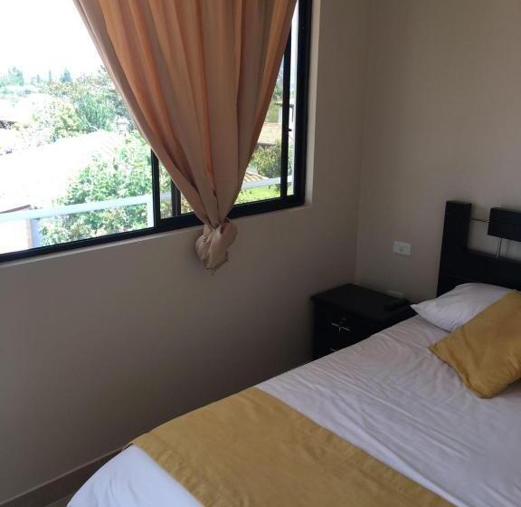 디럭스 룸, Tababela Airport B&b