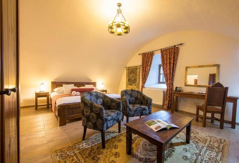 غرفة سوبيريور, Grand Vígľaš