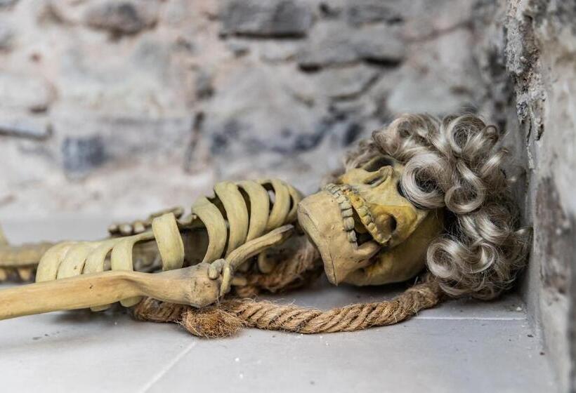 جناح دوبلكس, Grand Vígľaš