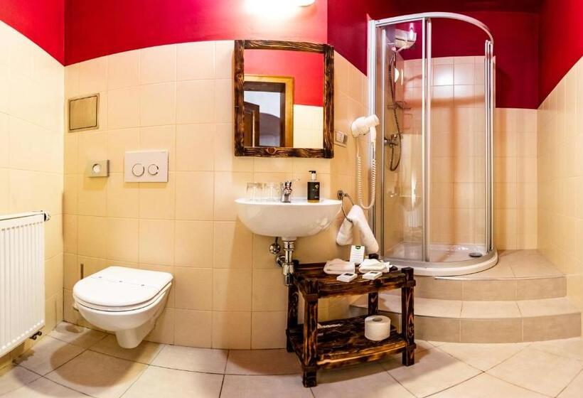 جناح دوبلكس, Grand Vígľaš