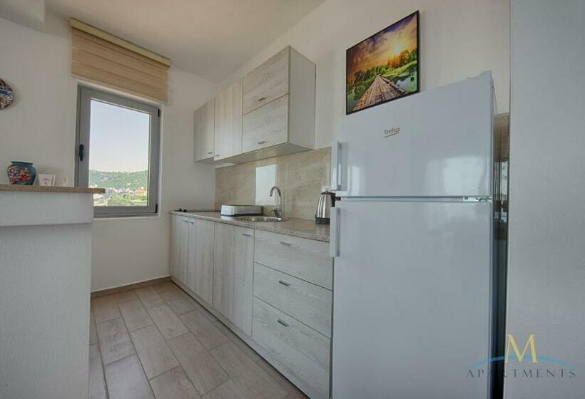 آپارتمان 2 خوابه, M Apartments