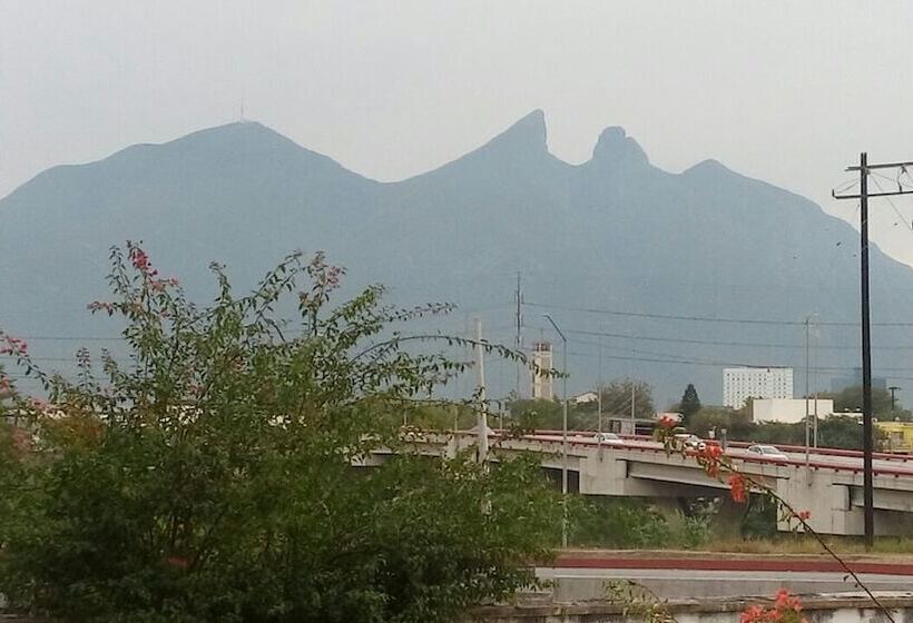 Номер Стандарт, Antique Casa De Huespedes Barrio Antiguo