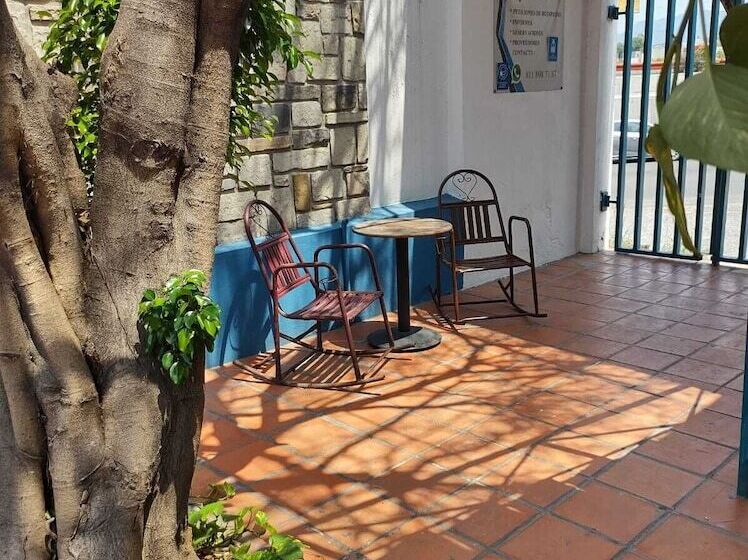 Номер Стандарт, Antique Casa De Huespedes Barrio Antiguo