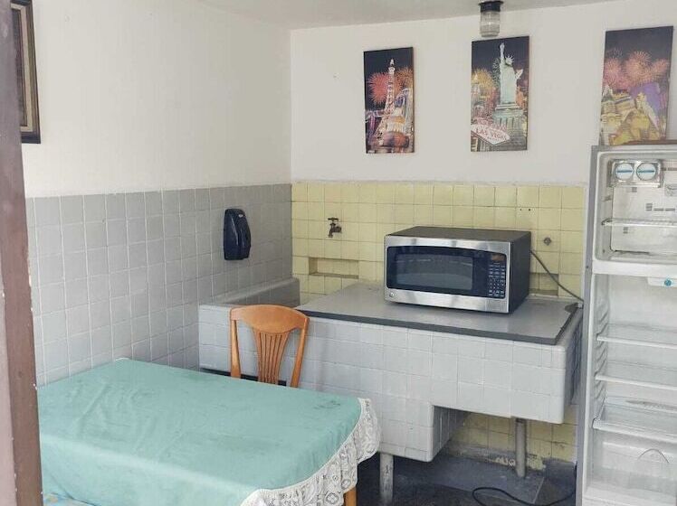 Номер Стандарт, Antique Casa De Huespedes Barrio Antiguo