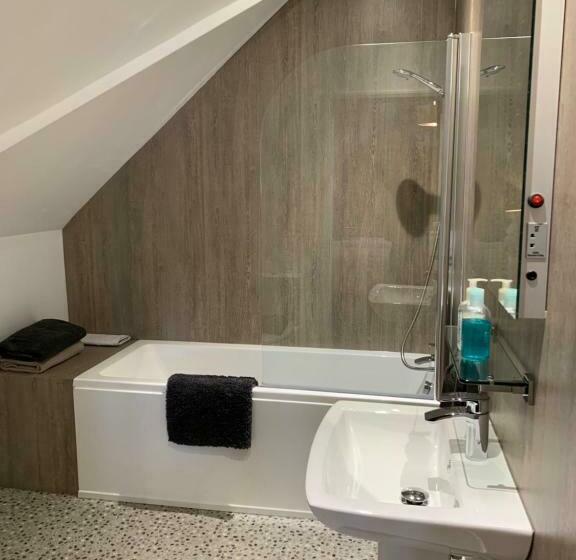 غرفة ديلوكس, Cotswold Hare