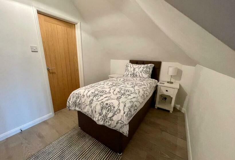 غرفة ديلوكس عائلية, Cotswold Hare