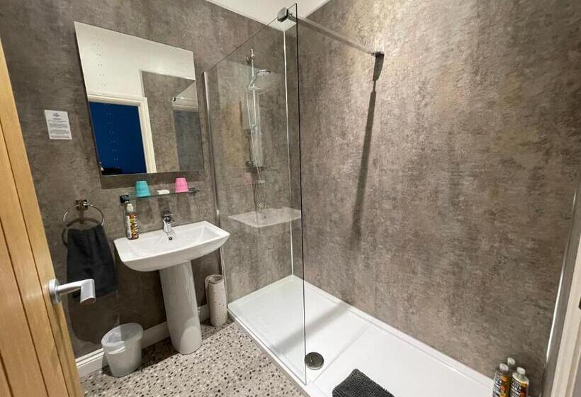 غرفة قياسية سرير كينج, Cotswold Hare