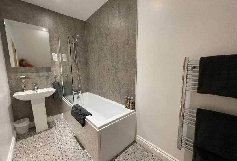 غرفة ديلوكس عائلية, Cotswold Hare