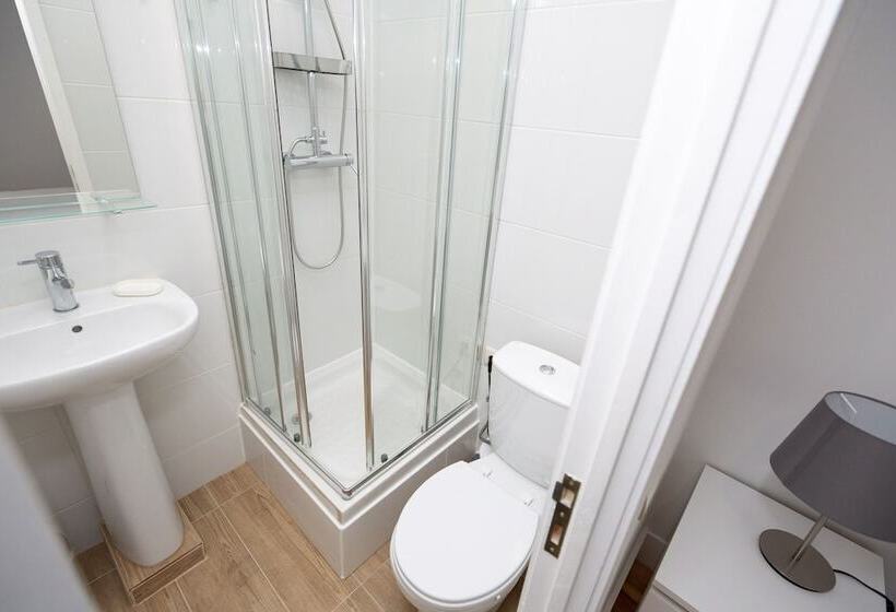 اتاق پریمیوم چهارنفره, Inn   Chiado Boulevard Guest House