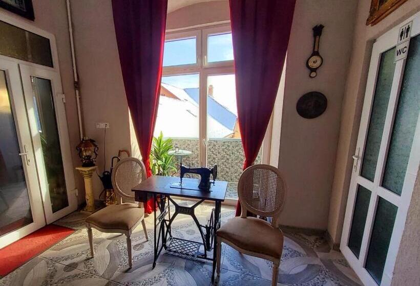 Family Suite, Sissy Vendégház