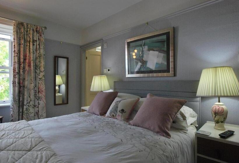 キングサイズベッドのデラックスルーム, Kentwood Guest House