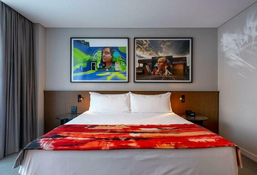 2ベッドルームアパートメント, The Adnate Perth Art Series