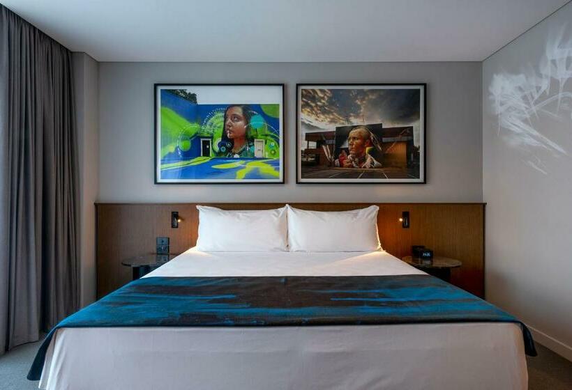 2ベッドルームアパートメント, The Adnate Perth Art Series