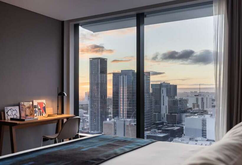 プレミアムルーム, The Adnate Perth Art Series