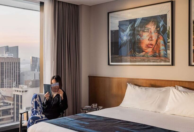 プレミアムルーム, The Adnate Perth Art Series