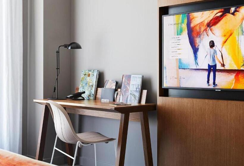 2ベッドルームアパートメント, The Adnate Perth Art Series