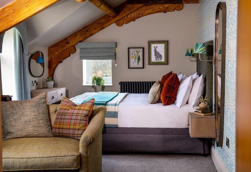 Дом 1 Спальня, The Red Lion & Manor House