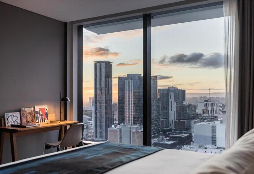 プレミアムルーム, The Adnate Perth Art Series