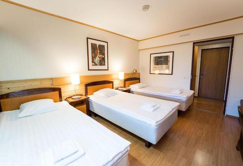 Трежместный Номер Economy, Budget Hotel Raahe