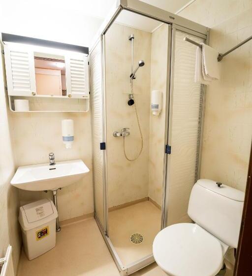 经济型三人房间, Budget Hotel Raahe