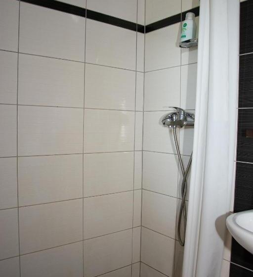 اتاق استاندارد, Tisa