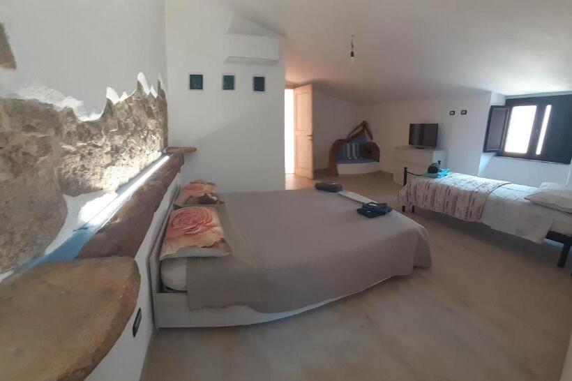 Номер Стандарт, B&b Il Portico Orgosolo