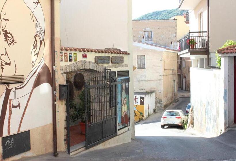 חדר סטנדרט נוף להרים, B&b Il Portico Orgosolo