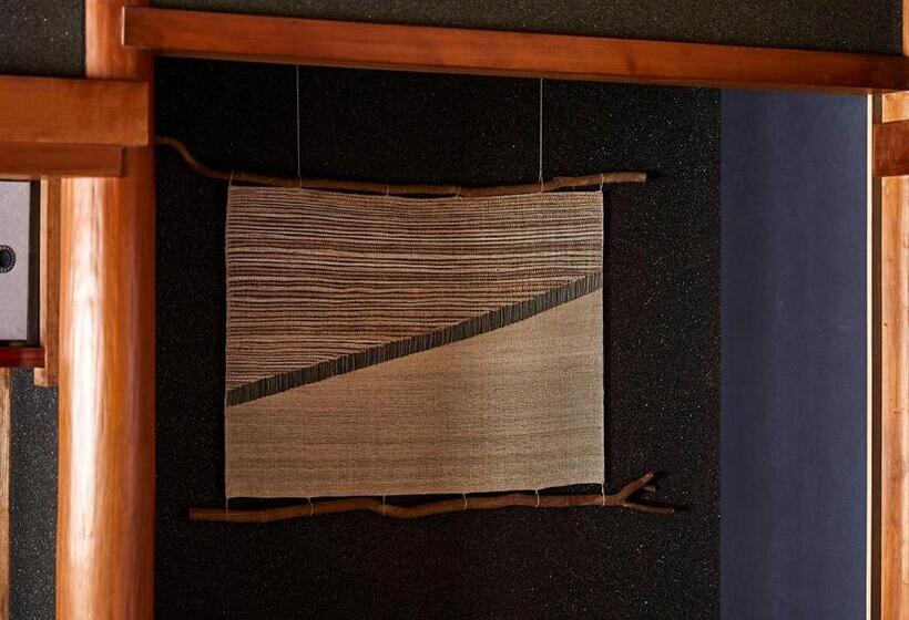 חדר דלוקס, Cafe & Bb Guri