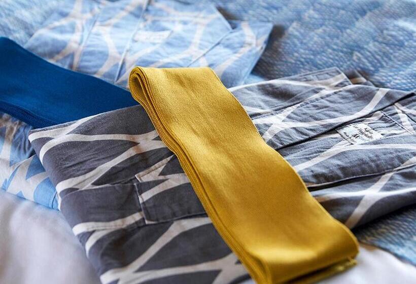 חדר דלוקס, Cafe & Bb Guri