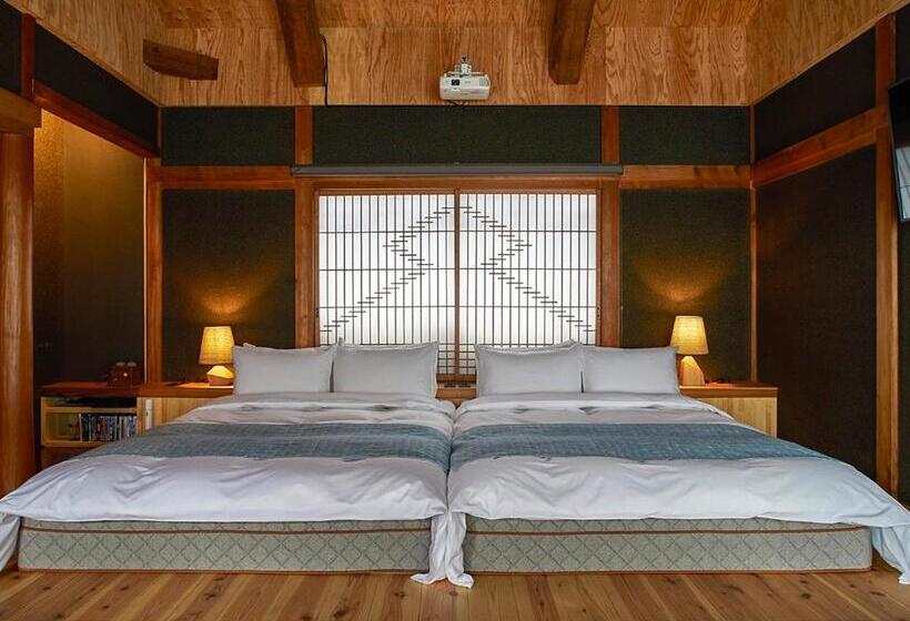 חדר דלוקס, Cafe & Bb Guri