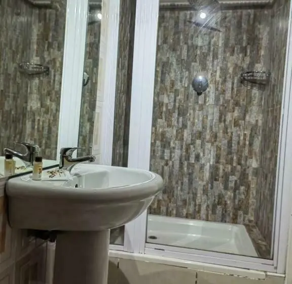 Standard-huone, Obaa Sima Guest House