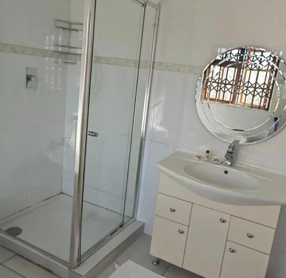 Deluxe-huone King-vuode, Obaa Sima Guest House