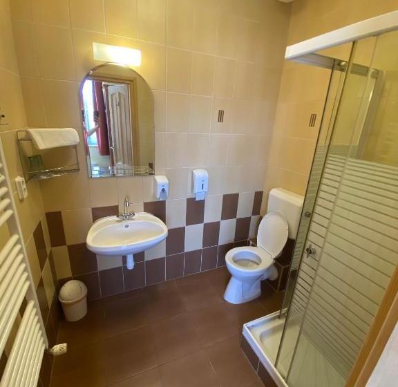 스탠다드 룸, Zalacsány Toscana étterem Panzió