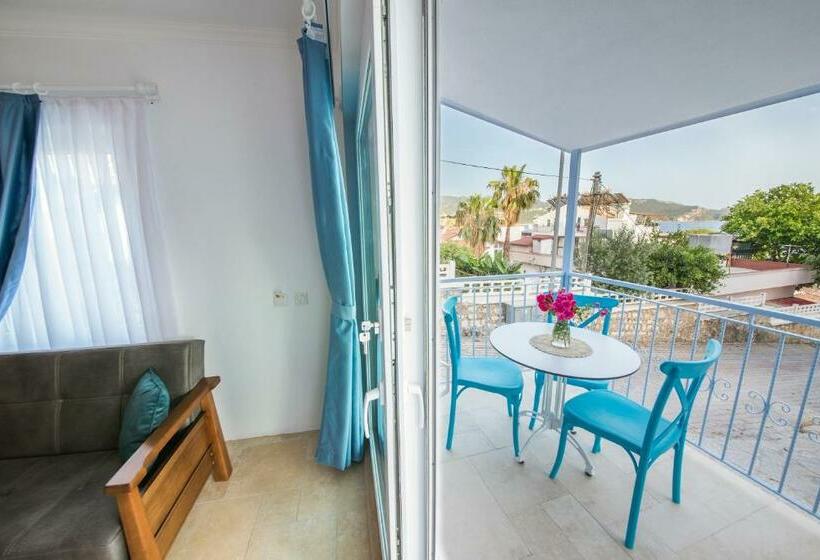 Studio Standard, Ceylan Boutique House