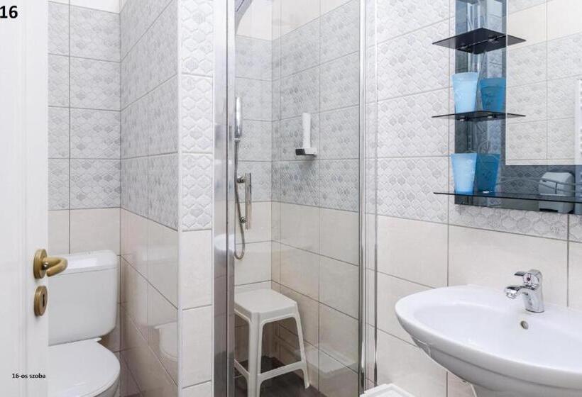 חדר סטנדרט, Zenubia