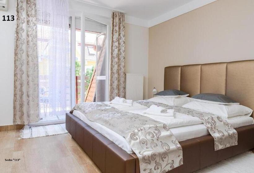 חדר סטנדרט לשלושה, Zenubia