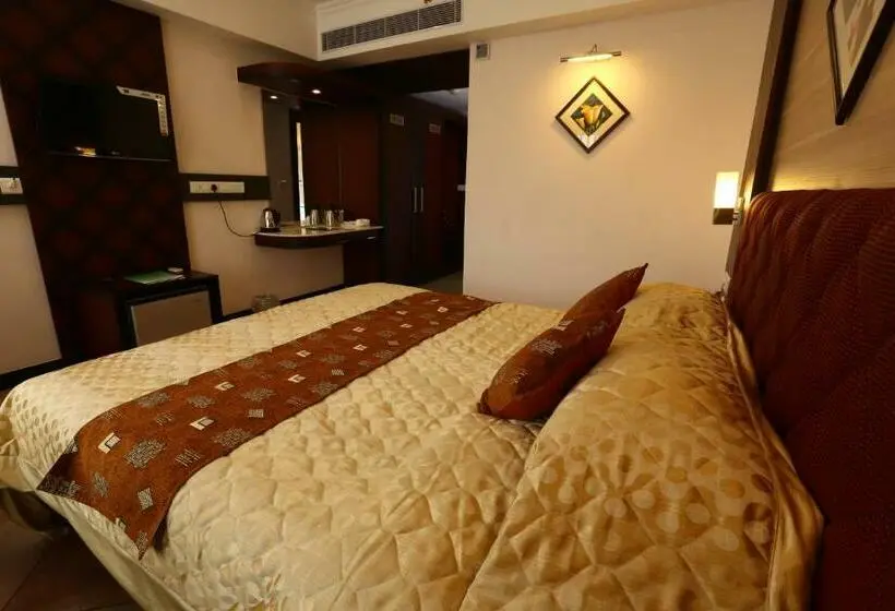 デラックスルーム, Pearl Royal International Hotels & Resorts Pvt Ltd