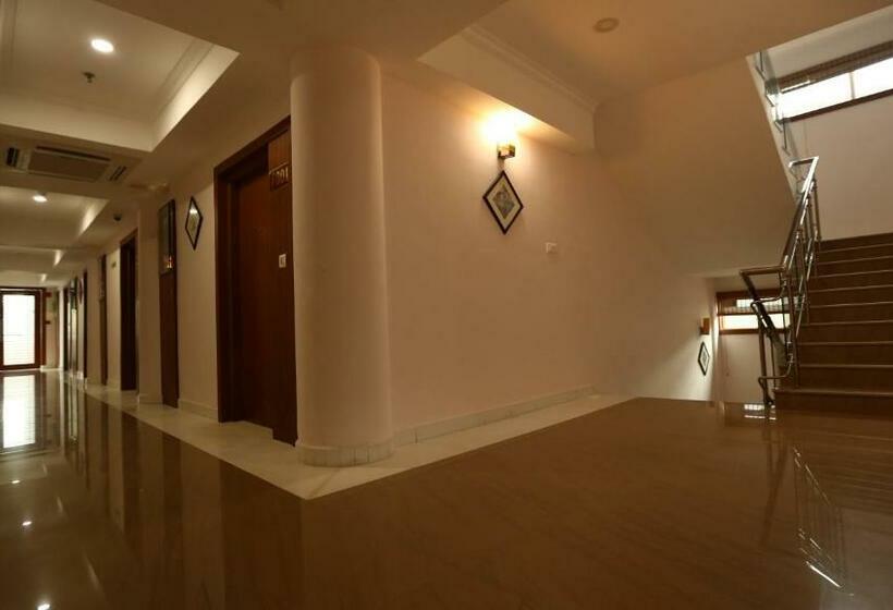 Номер Deluxe, Pearl Royal International Hotels & Resorts Pvt Ltd