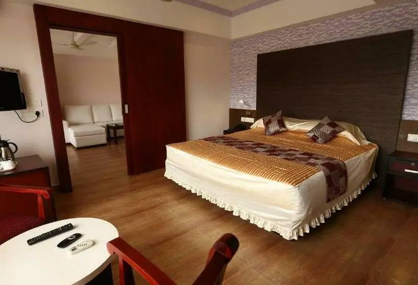 スイート（家族用）, Pearl Royal International Hotels & Resorts Pvt Ltd