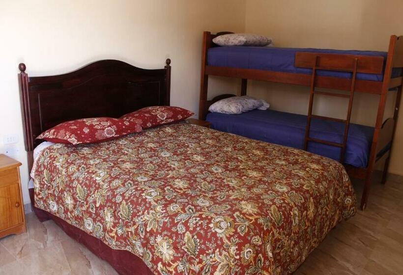 اتاق خانوادگی, Hostal Iquisa