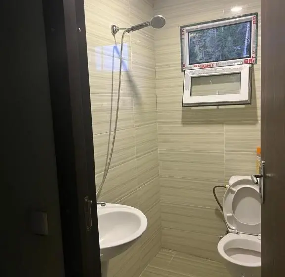 ویلای 3 خوابه, Nia S Guesthouse