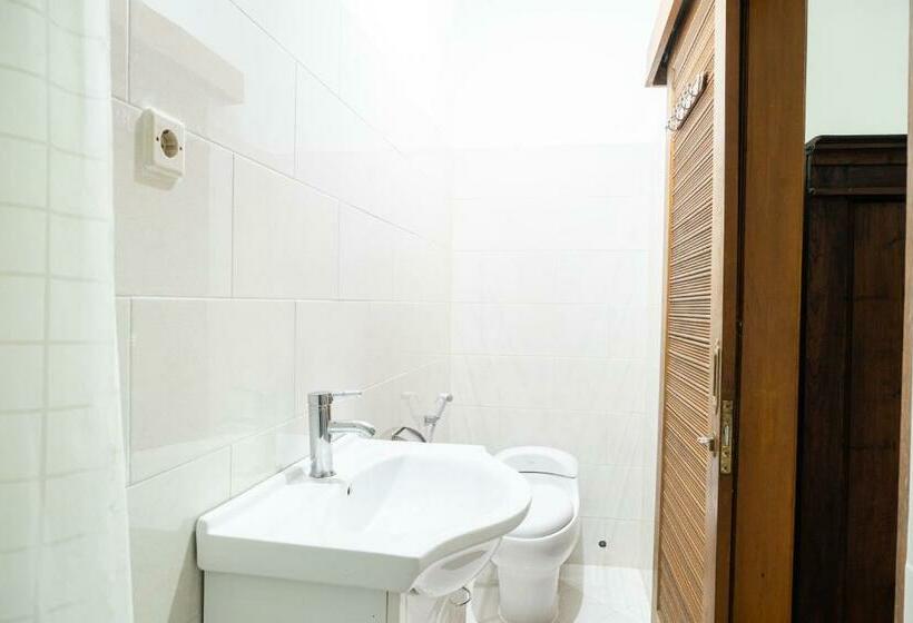 标准间, Reddoorz Plus Near One Bell Park Avenue